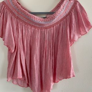 Off the shoulder salmon top size M
